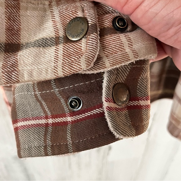 Woolrich Men’s Long Sleeve Snap Closure Shirt Jacket Size XL Plaid British Tan - Picture 7 of 10